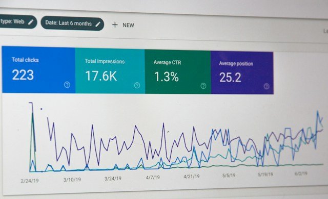 Common ecommerce SEO problems — thin product copy and faceted navigation